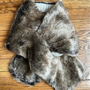 STELLA & DOT FAUX FUR STOLE NEW IN BAG